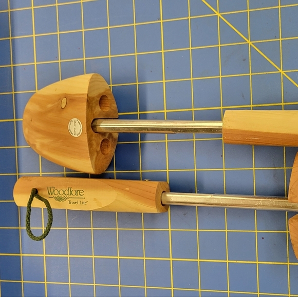 Woodlore Cedar Wood Trees 1 Pair Size Large - Picture 1 of 5